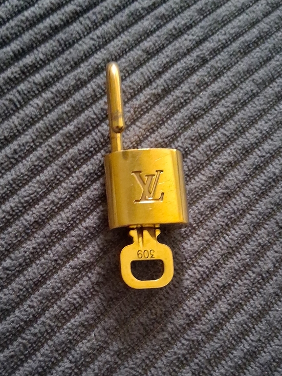 Louis Vuitton Accessories - Louis Vuitton Gold-tone LV Padlock with Key #309
